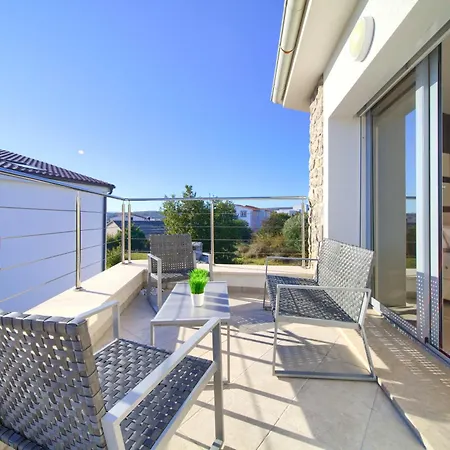 Miracle 2 With Heated Pool 크르크