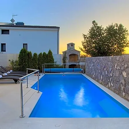 Miracle 2 With Heated Pool Βίλα *
