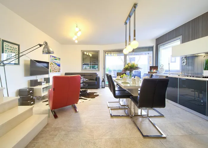 Miracle 2 With Heated Pool *