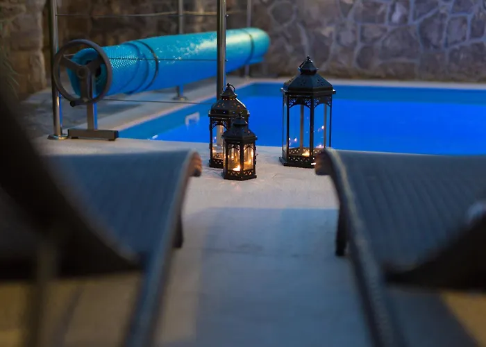 Villa Miracle 2 With Heated Pool *