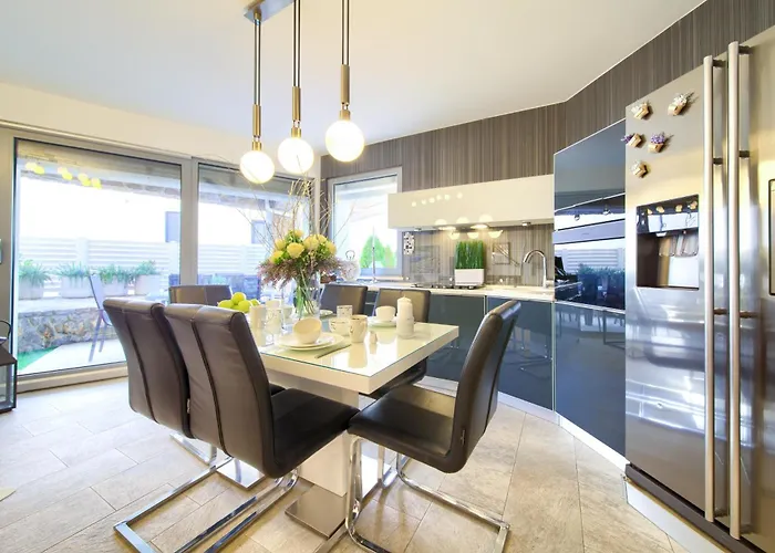 Miracle 2 With Heated Pool *