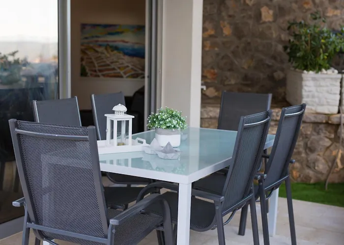 Miracle 2 With Heated Pool Villa