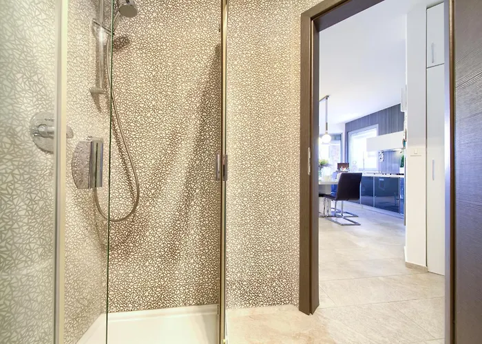 Villa Miracle 2 With Heated Pool